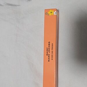 Marc Jacob's Daisy ever so fresh